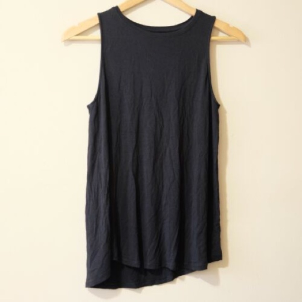 Black Tank